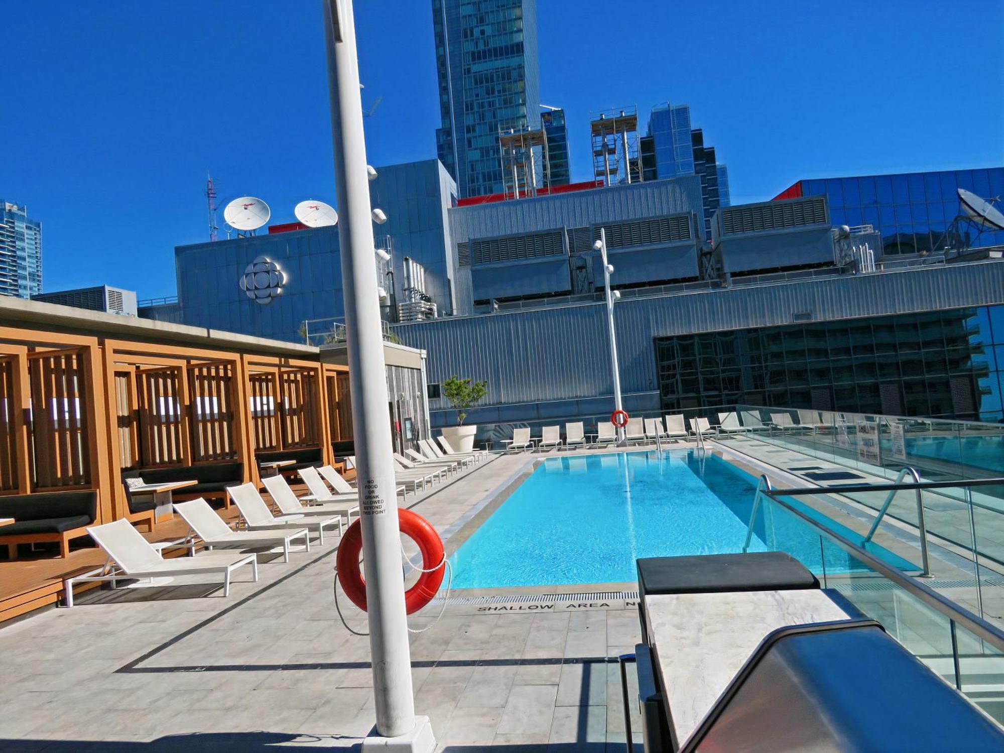 Upscale Suite At Cn Tower, Metro Convention & Rogers Centre Торонто Экстерьер фото