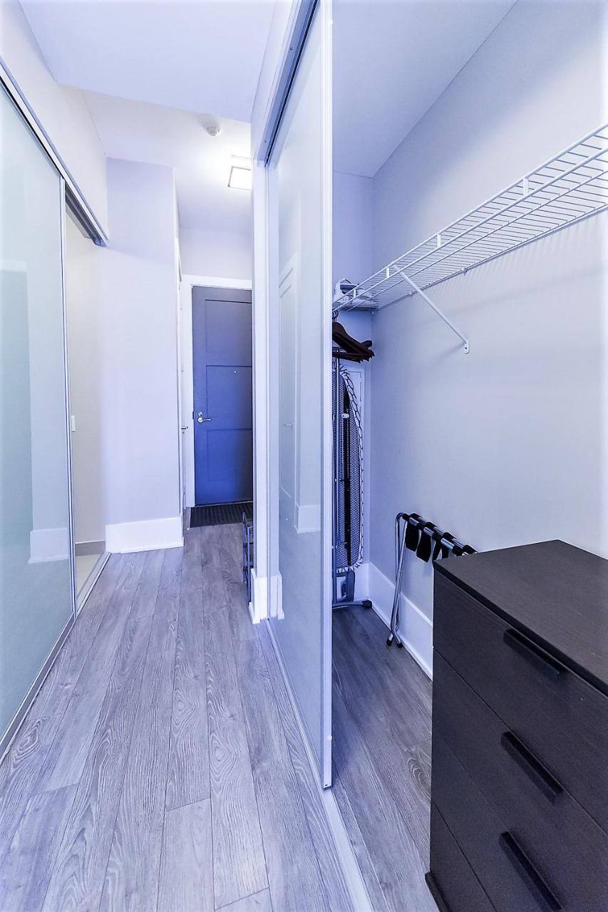 Upscale Suite At Cn Tower, Metro Convention & Rogers Centre Торонто Экстерьер фото