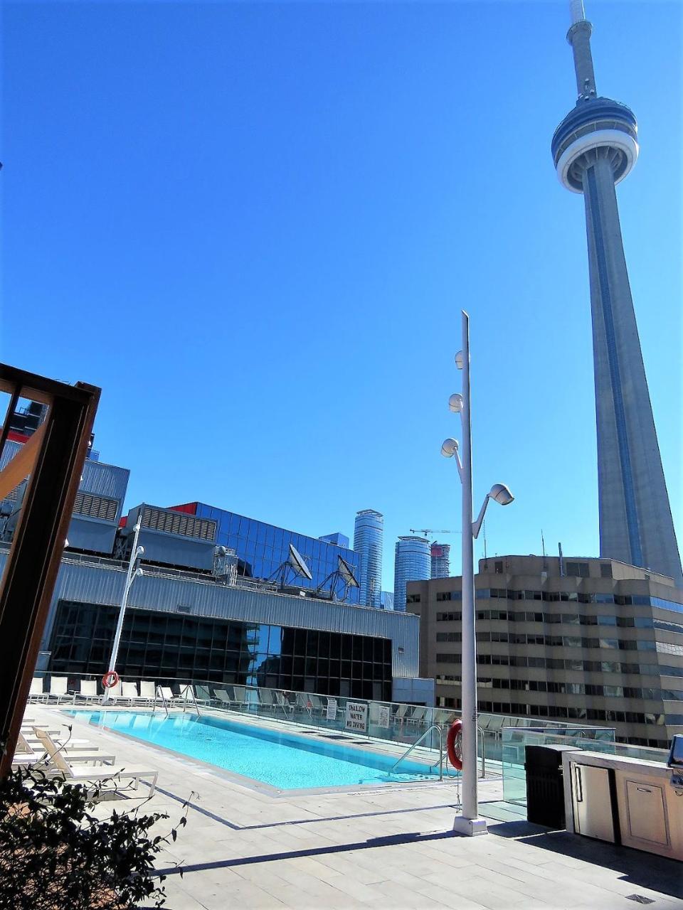Upscale Suite At Cn Tower, Metro Convention & Rogers Centre Торонто Экстерьер фото